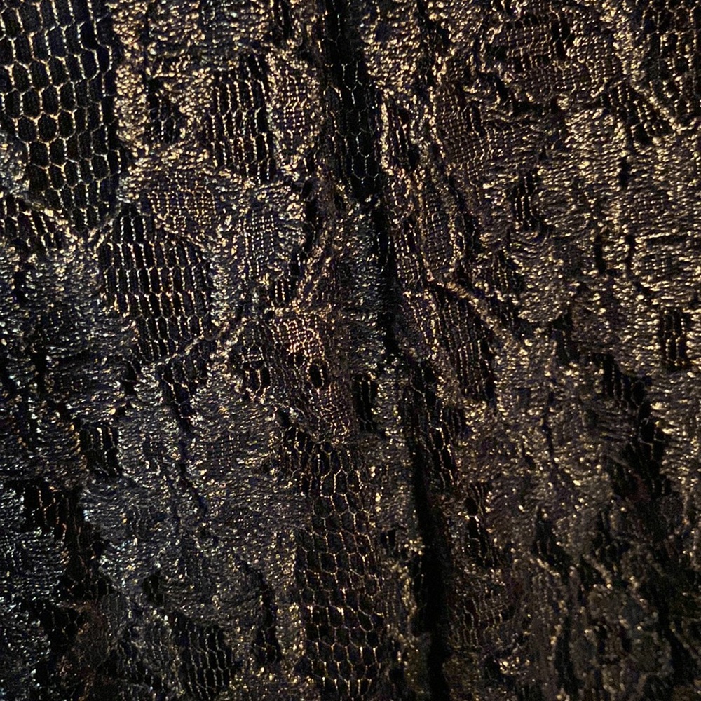 Black and gold dress - Picture 4 of 6